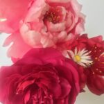 small flower making at The goodlife centre